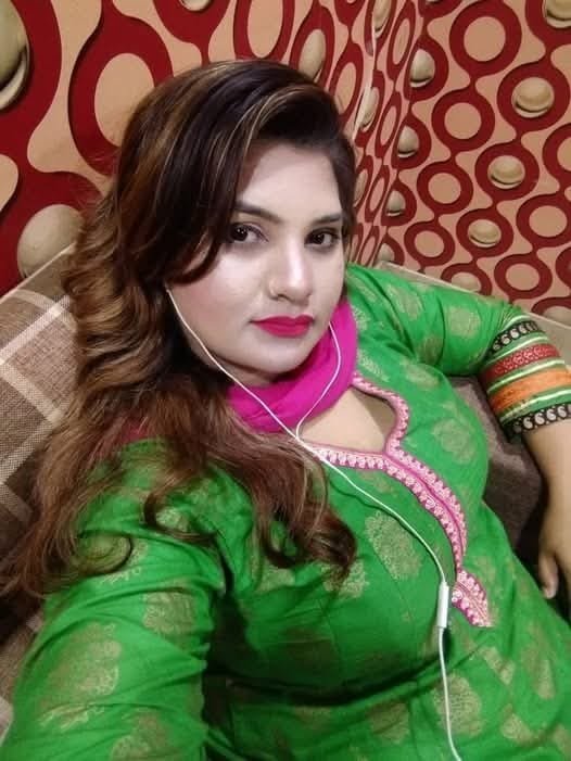 Kiran-cam-fun-real-what-app-03258023040-voice-call-and-sexy-chat
